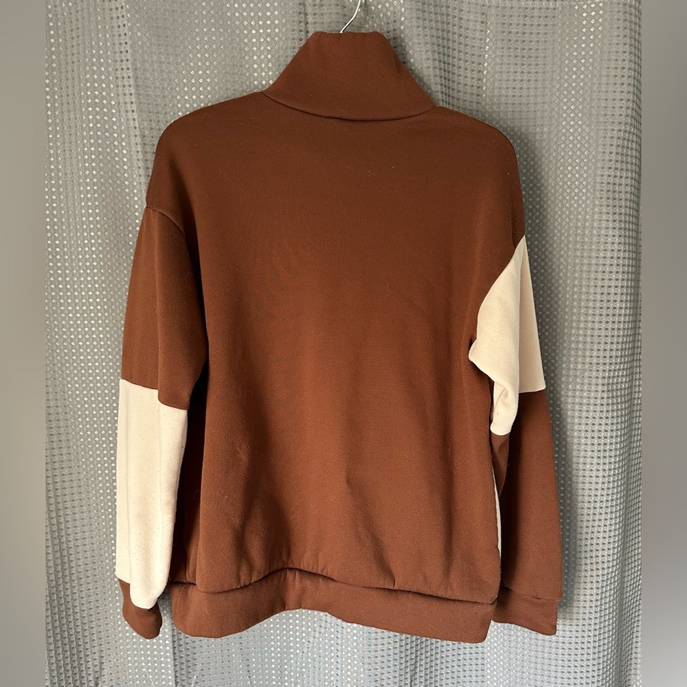 Half zip pullover - Picture 2 of 3